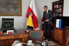 Odbiór dyplomu i nagrody w gabinecie Wicemarszałka Senatu p. Marka Pęka